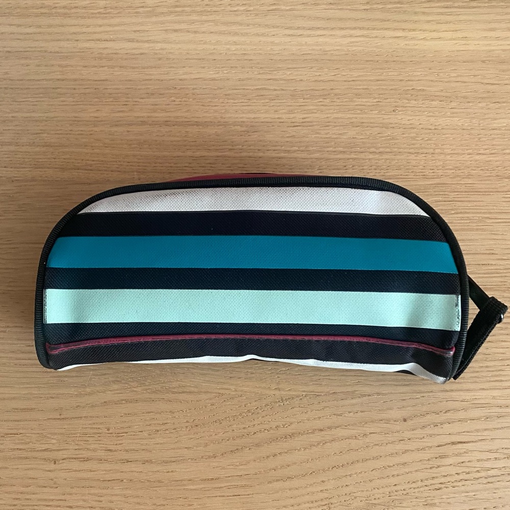 Roxy Zip-Up Accessory Pouch - Picture 2 of 6